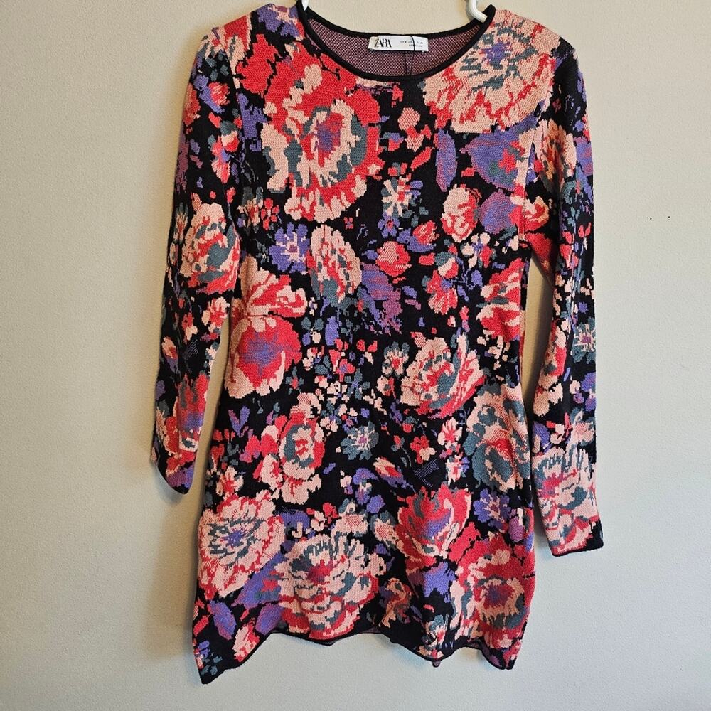 ZARA Long Sleeve Black and Pink Floral Knit Mini Dress Medium